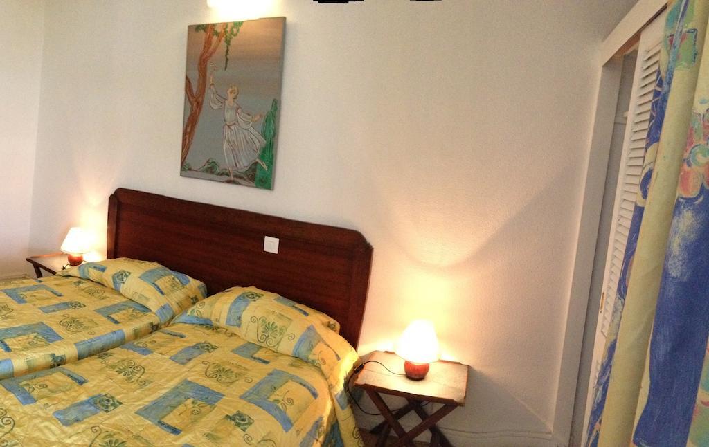 Hotel Saint John Perse ポワンタピートル 部屋 写真