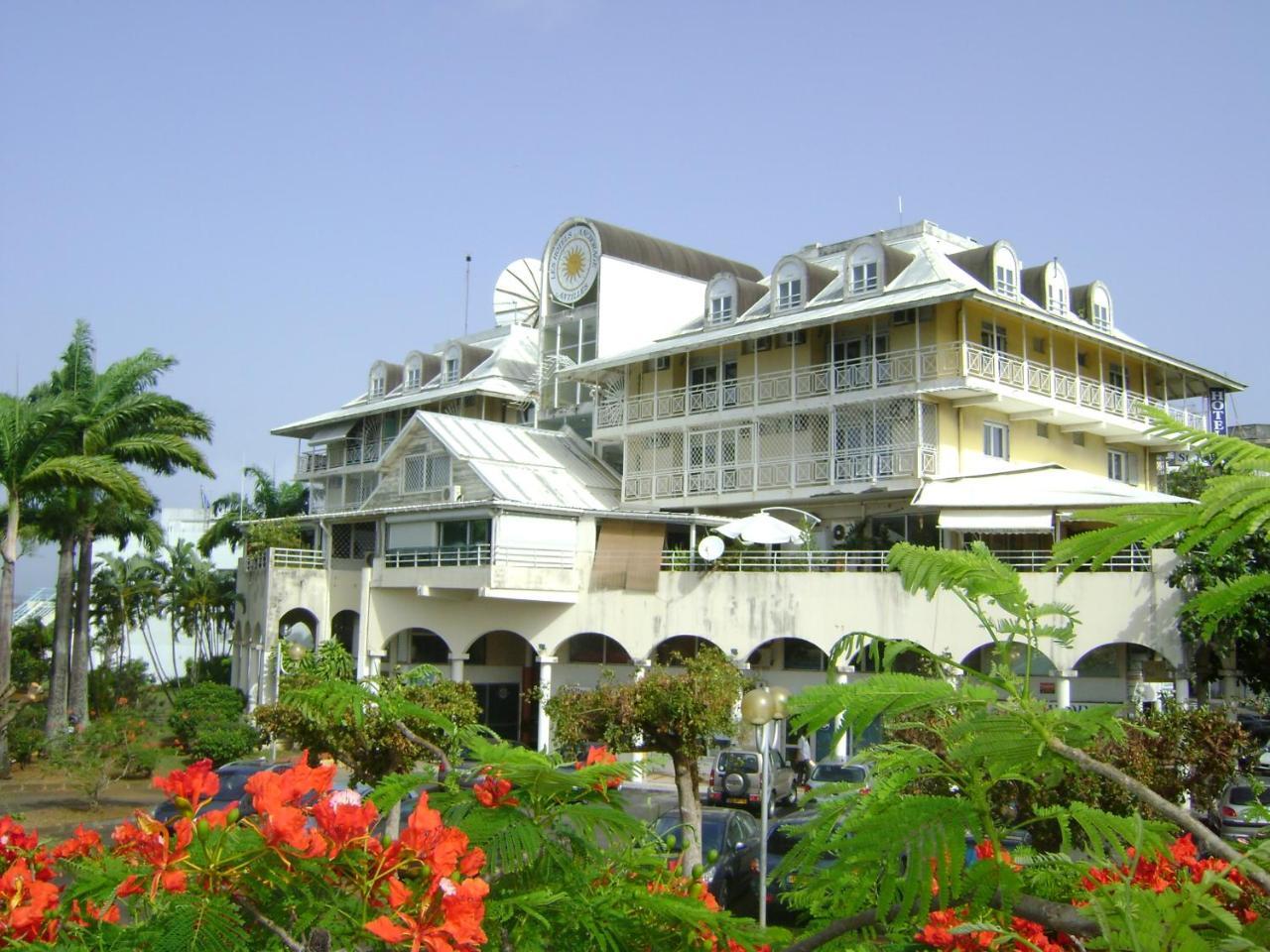 Hotel Saint John Perse ポワンタピートル エクステリア 写真
